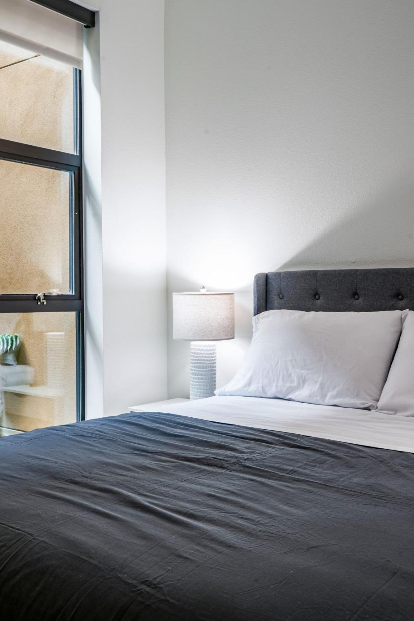 2br Hollywood Luxury Condominium Apartamento